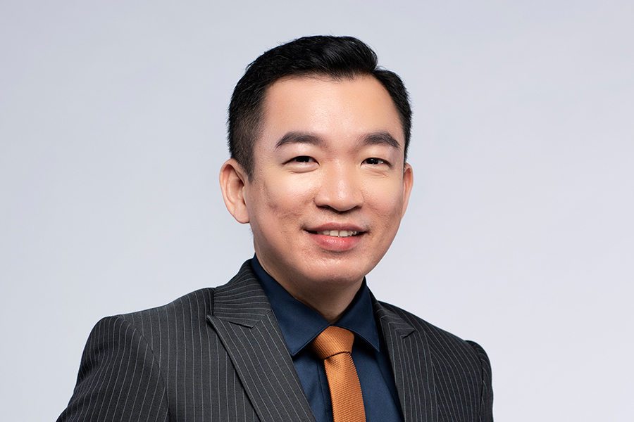 Mr Eric Chua