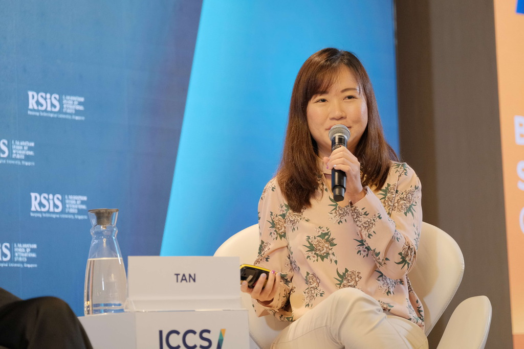 Teresa Tan 3